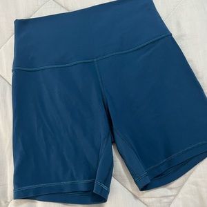 Lululemon align High-rise short  6”